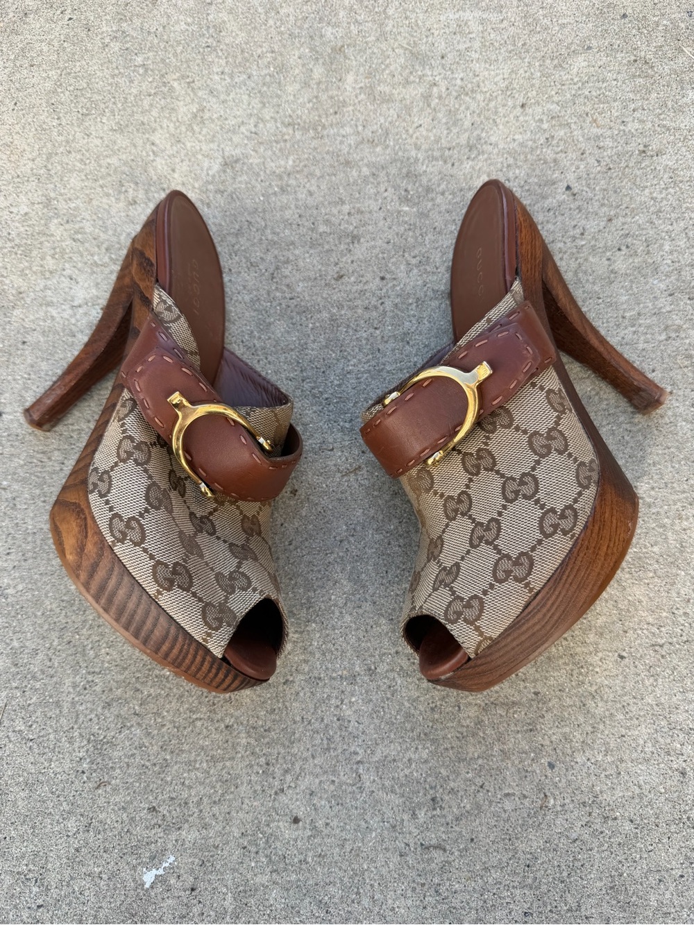 Vintage Gucci Brown Monogram GG Canvas Peep-Toe Platform Mules with Gold Buckle - Picture 3 of 7